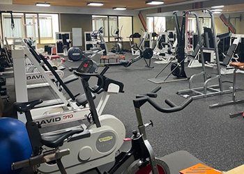 Trainingsgerät im Studio